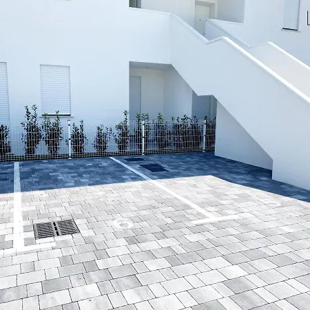 Lejolie Village Apartment *